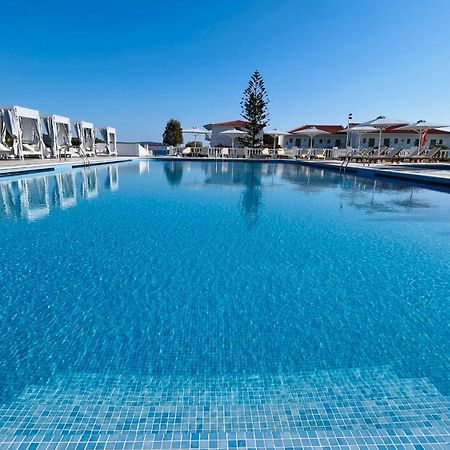 Sirenes Beach Resort Samos Town Exteriör bild