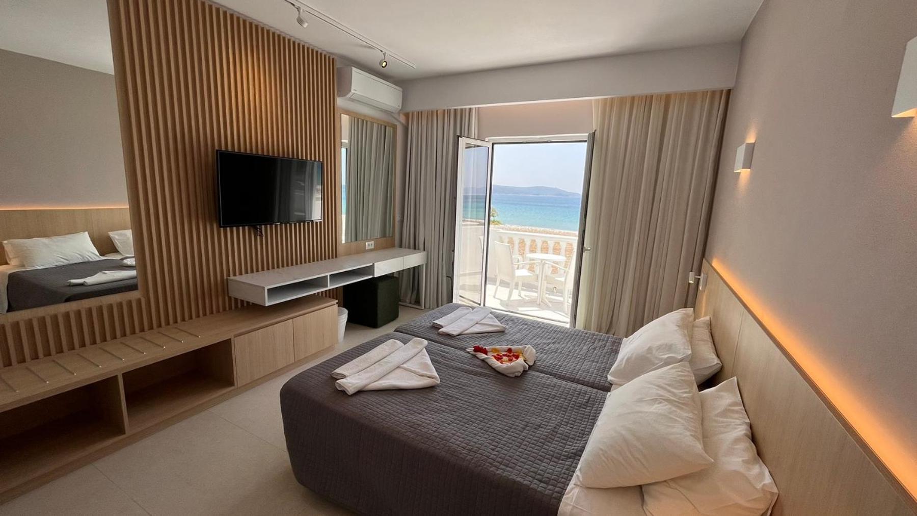 Sirenes Beach Resort Samos Town Exteriör bild