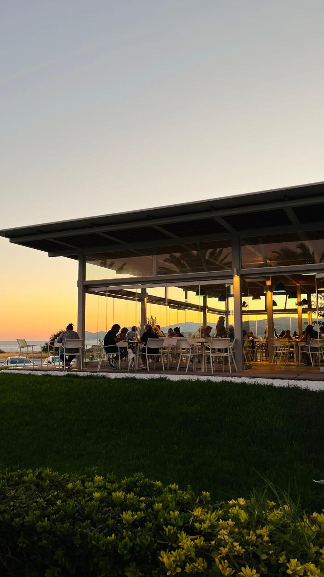 Sirenes Beach Resort Samos Town Exteriör bild