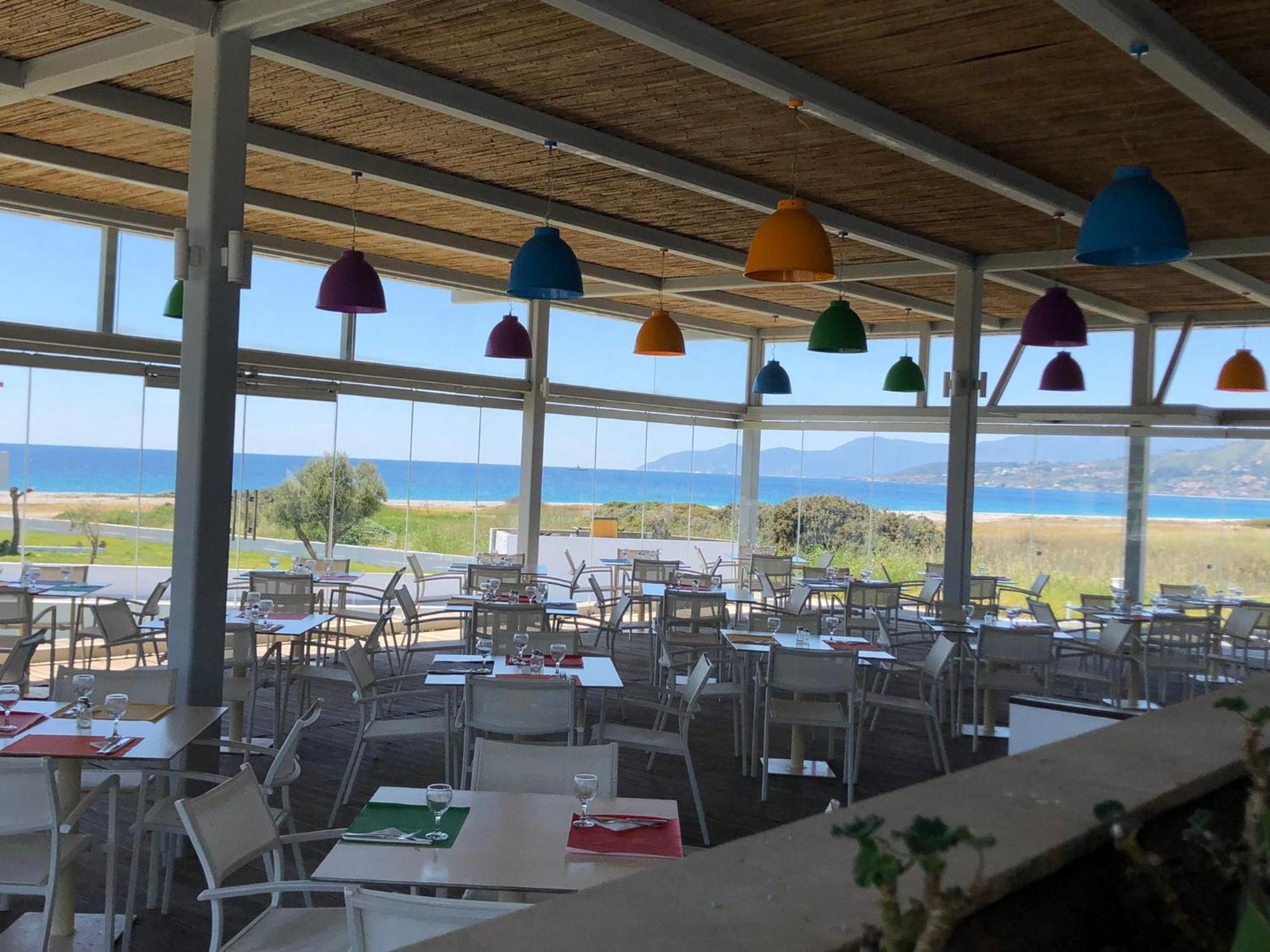 Sirenes Beach Resort Samos Town Exteriör bild