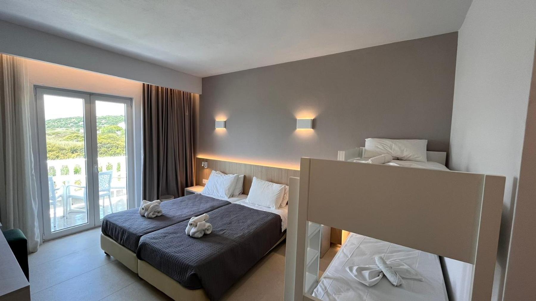 Sirenes Beach Resort Samos Town Exteriör bild