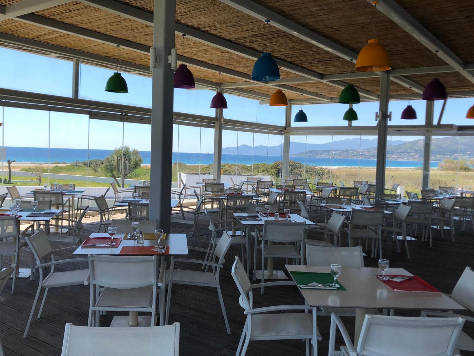Sirenes Beach Resort Samos Town Exteriör bild